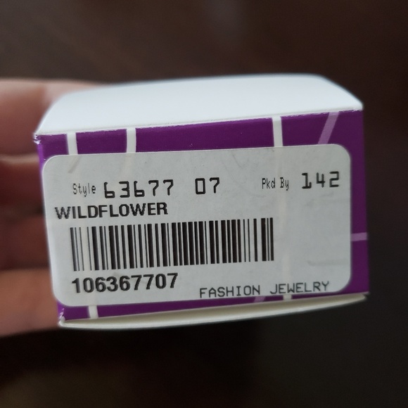 Ring - Picture 4 of 5